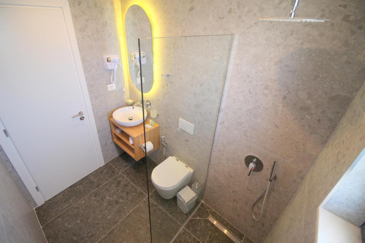 Blue Eye Hotel Ksamil Ngoại thất bức ảnh