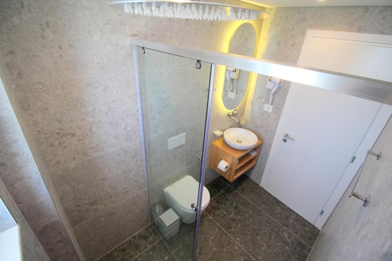 Blue Eye Hotel Ksamil Ngoại thất bức ảnh